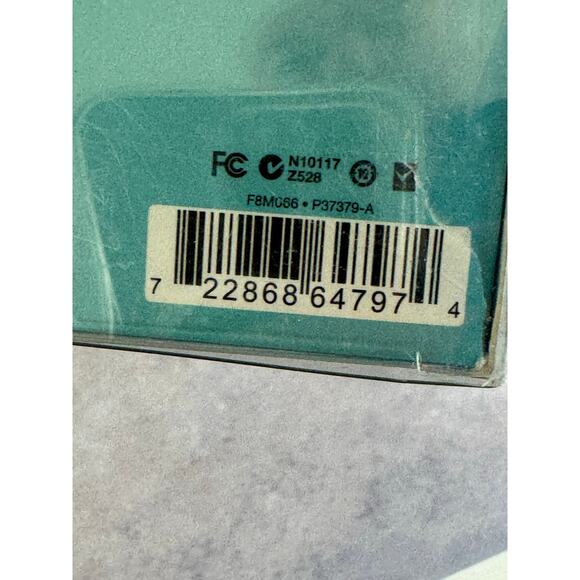 Belkin Tunecast Auto Universal Adapter FM Transmitter F8M066 - Black - Picture 3 of 8